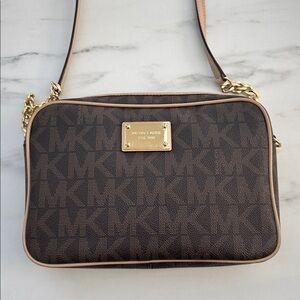 Michael Kors Jet Set Crossbody Bag